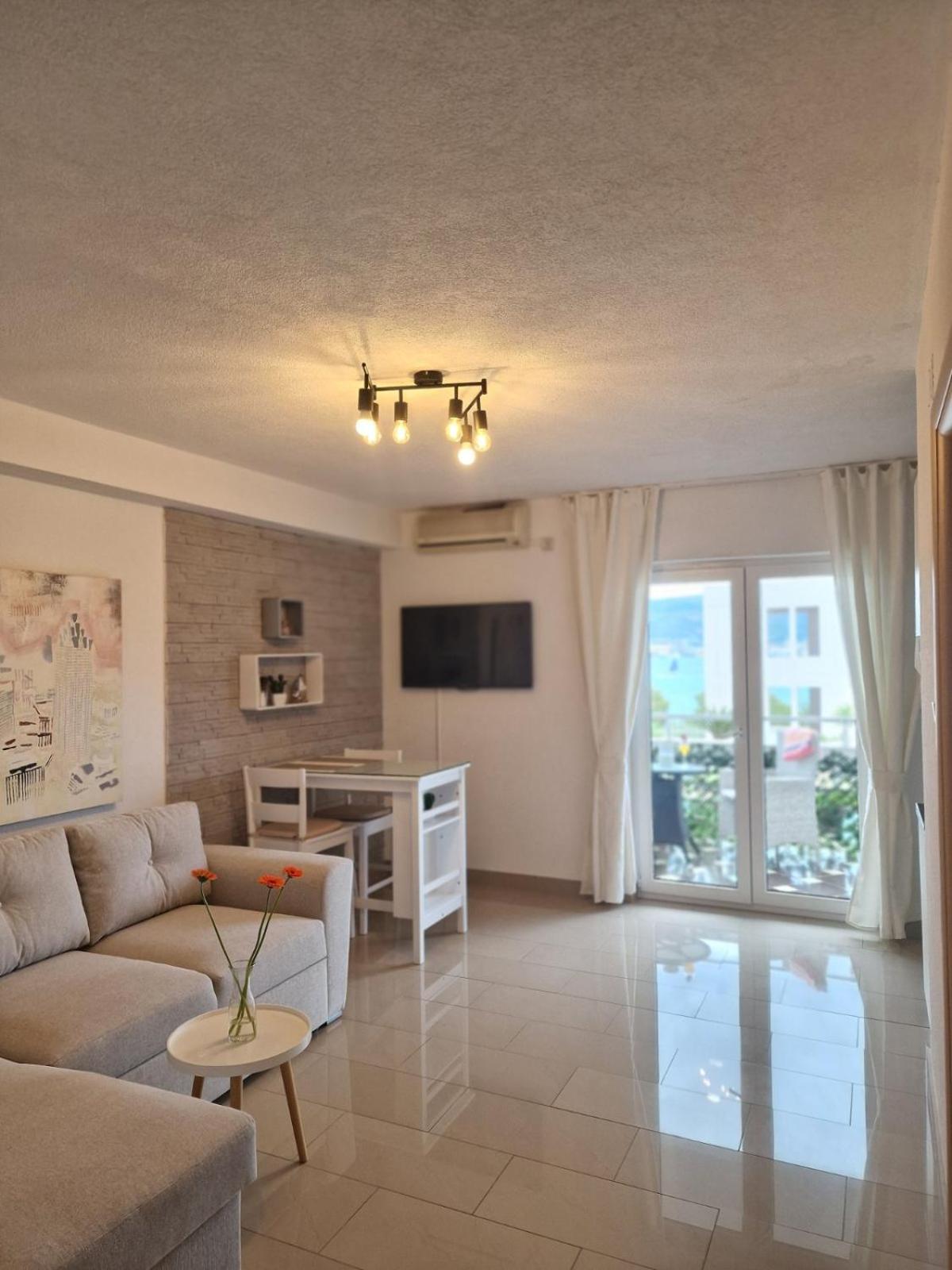 Apartments Silva With A View Of Sea トロギール エクステリア 写真