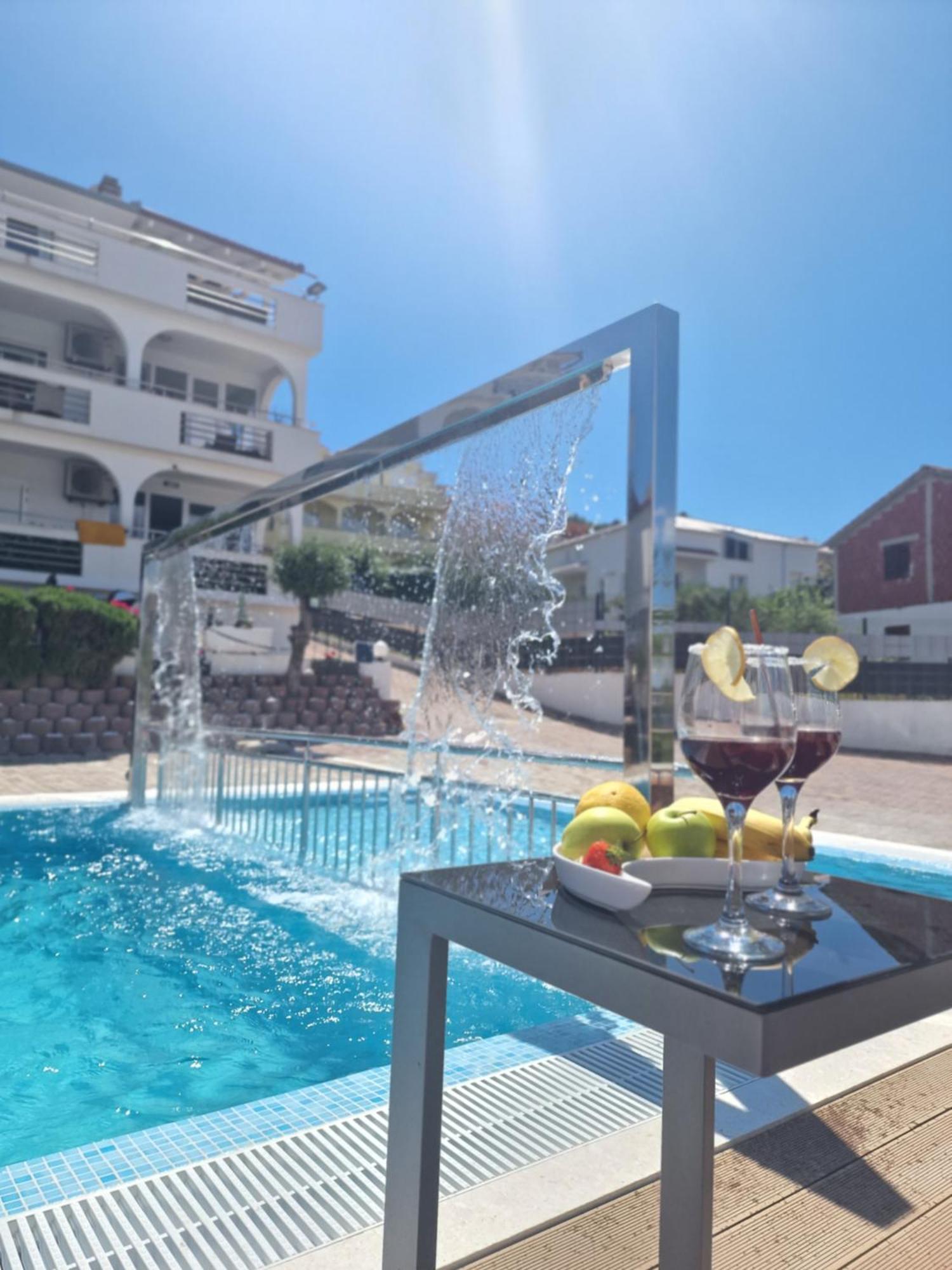 Apartments Silva With A View Of Sea トロギール エクステリア 写真
