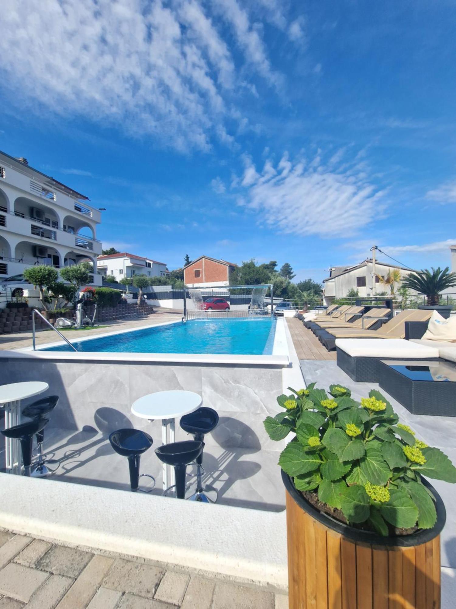 Apartments Silva With A View Of Sea トロギール エクステリア 写真