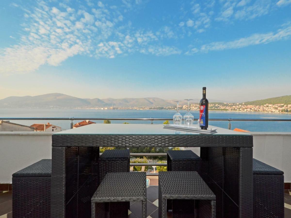 Apartments Silva With A View Of Sea トロギール エクステリア 写真