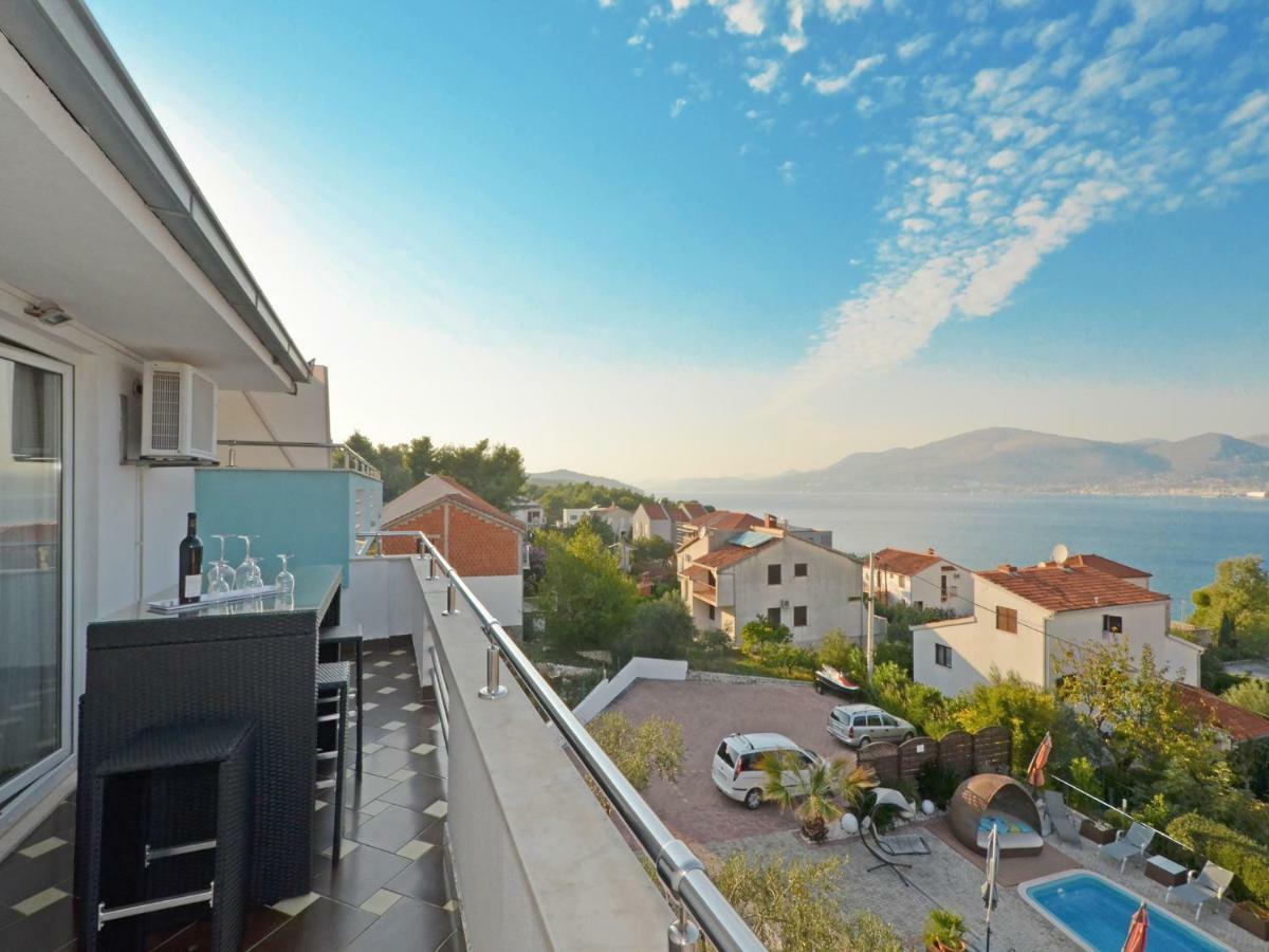 Apartments Silva With A View Of Sea トロギール エクステリア 写真