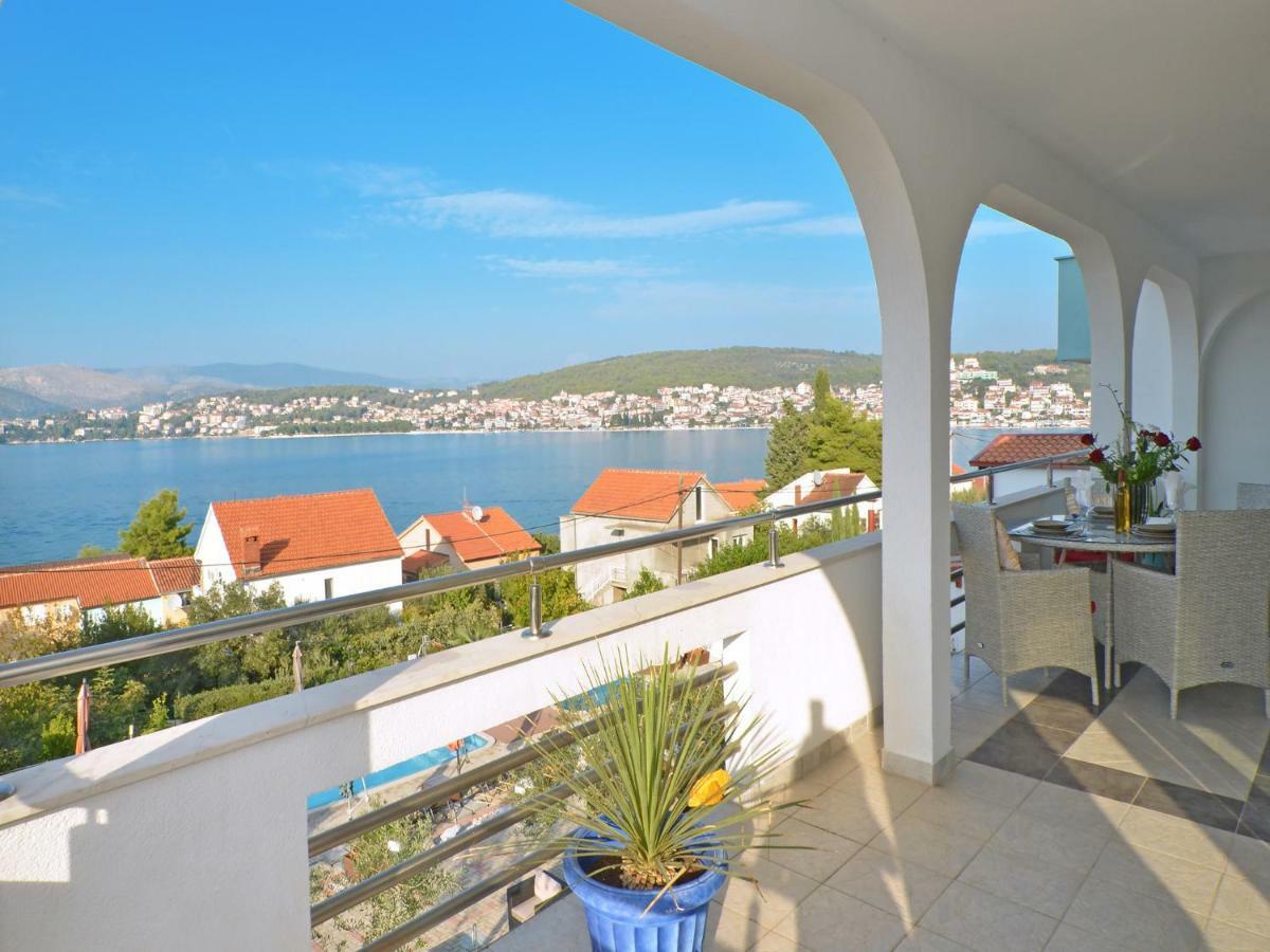 Apartments Silva With A View Of Sea トロギール エクステリア 写真